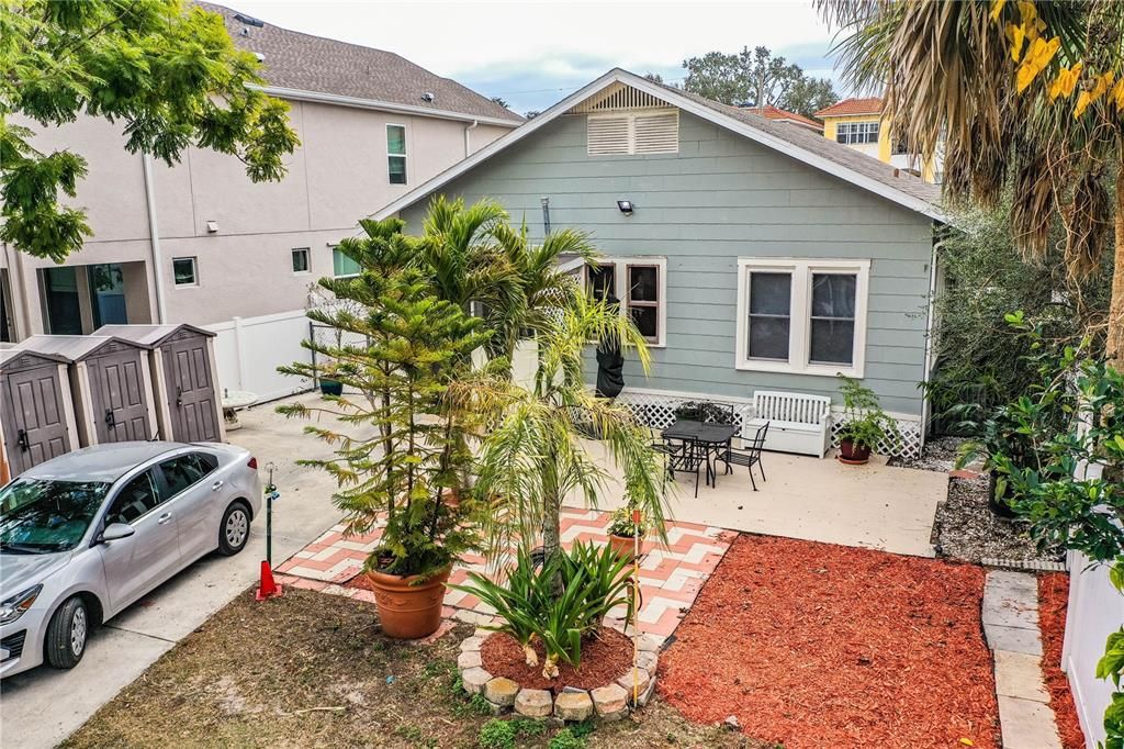 For Sale: $1,399,000 (5 beds, 0 baths, 2900 Square Feet)