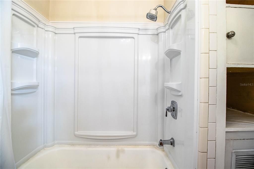 For Sale: $1,399,000 (5 beds, 0 baths, 2900 Square Feet)