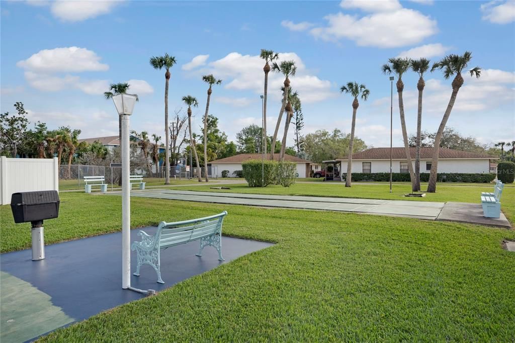 合同活跃: $89,000 (1 贝兹, 1 浴室, 672 平方英尺)