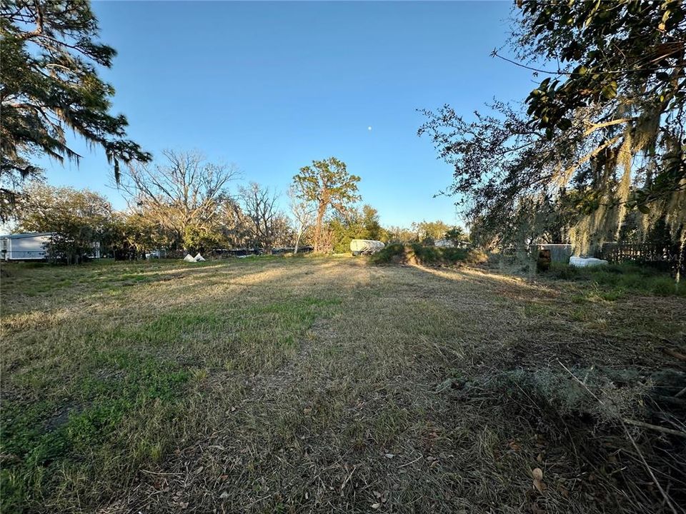 Под контрактом: $299,900 (3 спален, 2 ванн, 2140 Квадратных фут)