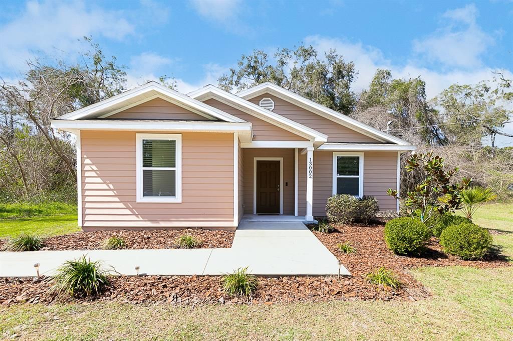 Недавно продано: $249,900 (3 спален, 2 ванн, 1224 Квадратных фут)