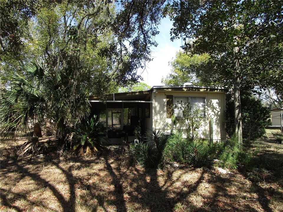 最近售出: $119,900 (2 贝兹, 1 浴室, 768 平方英尺)