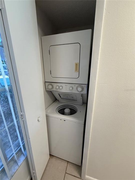 En Renta: $1,600 (2 camas, 2 baños, 935 Pies cuadrados)