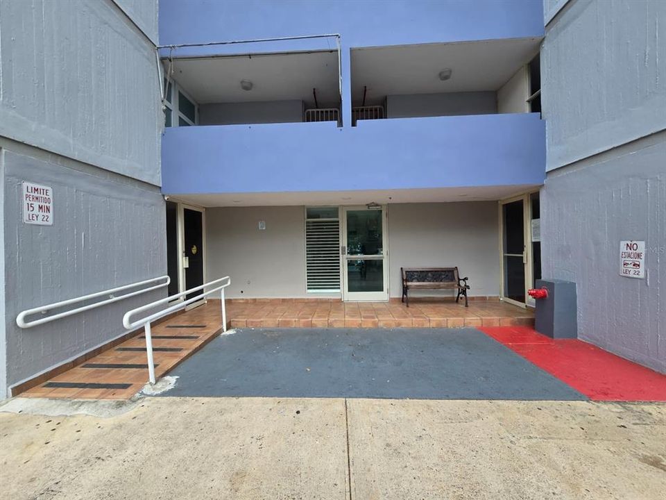 En Renta: $1,450 (3 camas, 2 baños, 865 Pies cuadrados)