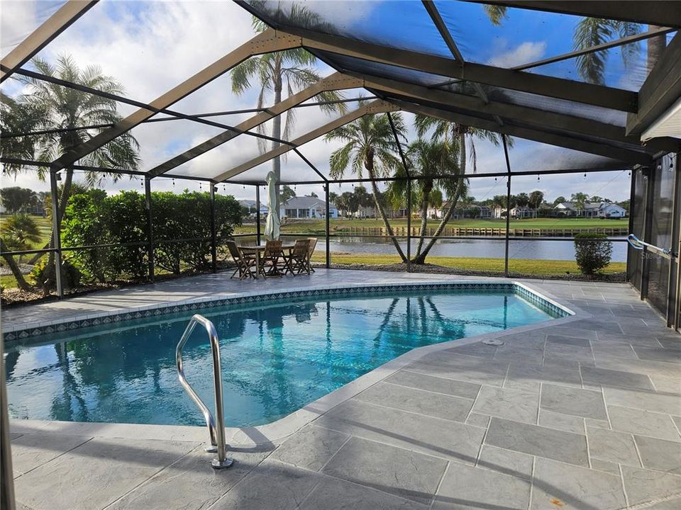 Active With Contract: $445,900 (3 beds, 2 baths, 2072 Square Feet)