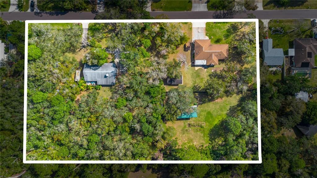 На продажу: $1,450,000 (2.98 acres)