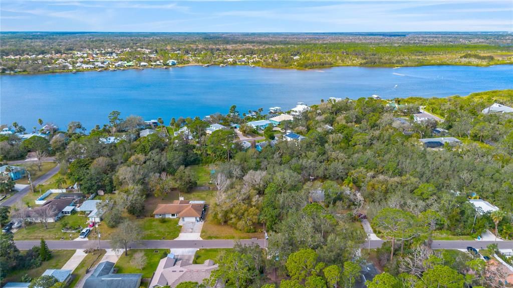 На продажу: $1,450,000 (2.98 acres)