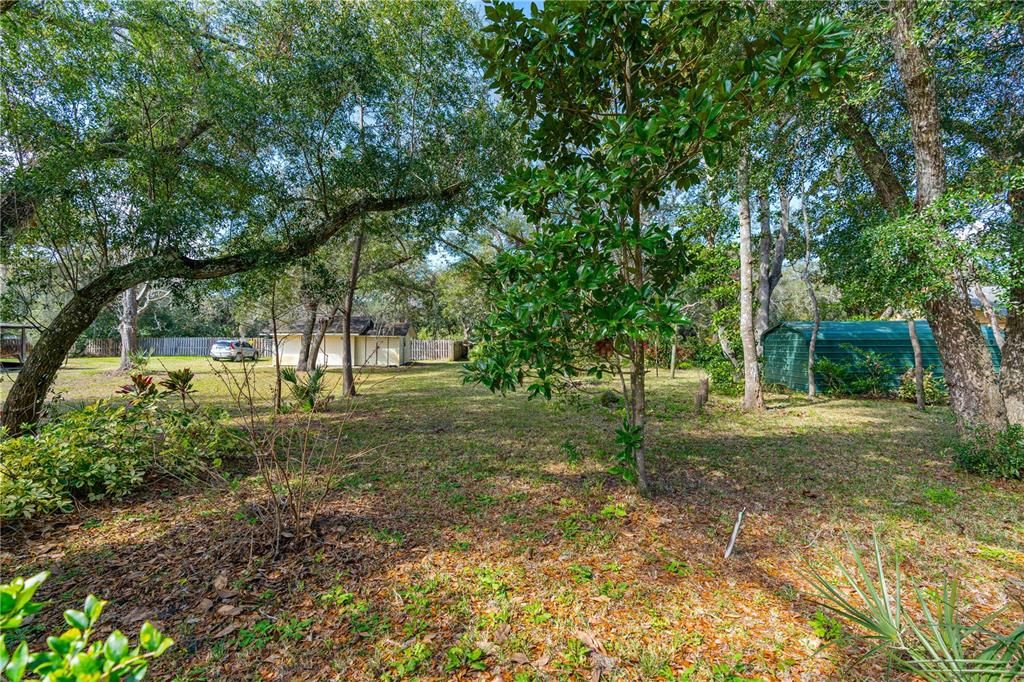 На продажу: $1,450,000 (2.98 acres)