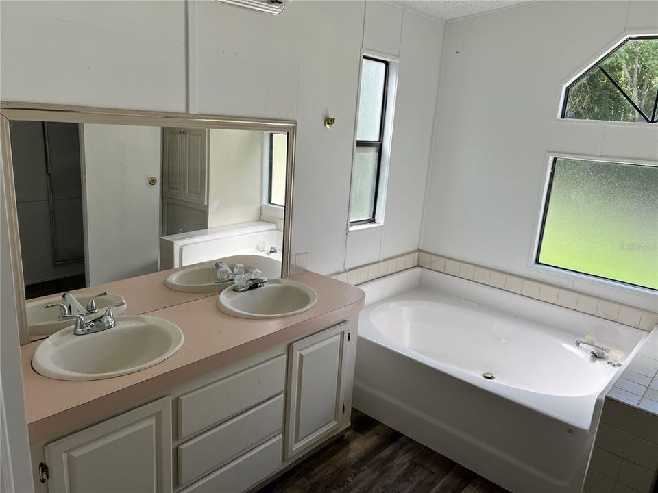 待售: $129,950 (3 贝兹, 2 浴室, 1344 平方英尺)