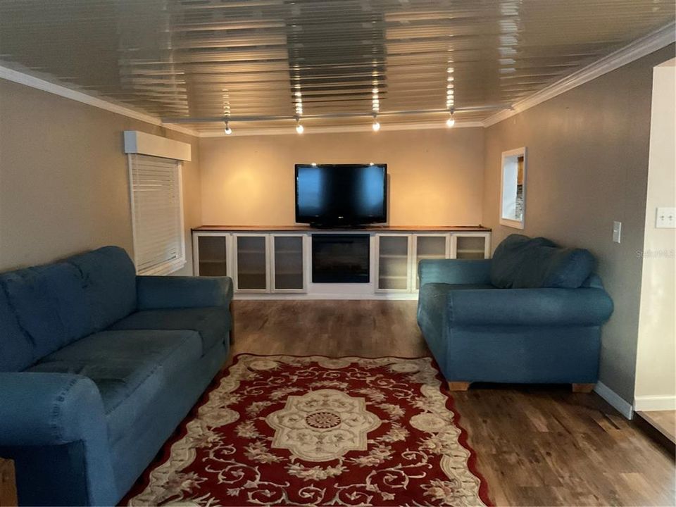 На продажу: $144,000 (2 спален, 2 ванн, 1105 Квадратных фут)