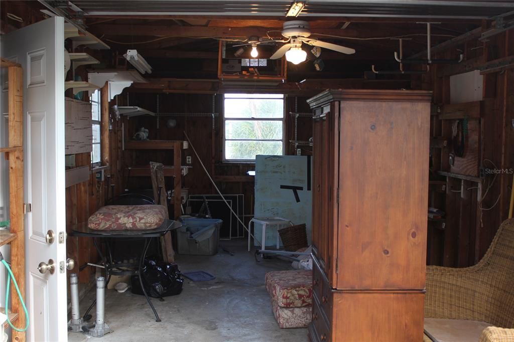 На продажу: $144,000 (2 спален, 2 ванн, 1105 Квадратных фут)