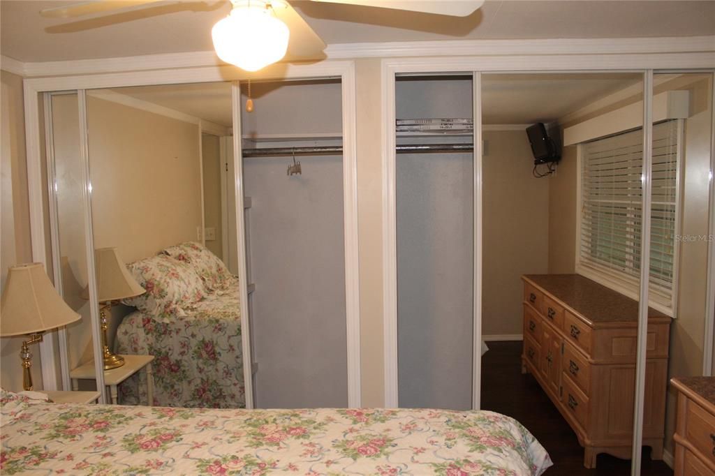 На продажу: $144,000 (2 спален, 2 ванн, 1105 Квадратных фут)