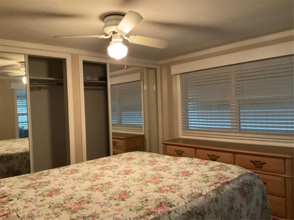 На продажу: $144,000 (2 спален, 2 ванн, 1105 Квадратных фут)