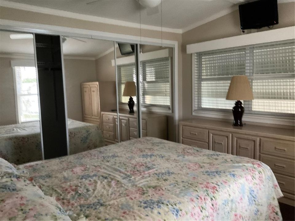 На продажу: $144,000 (2 спален, 2 ванн, 1105 Квадратных фут)