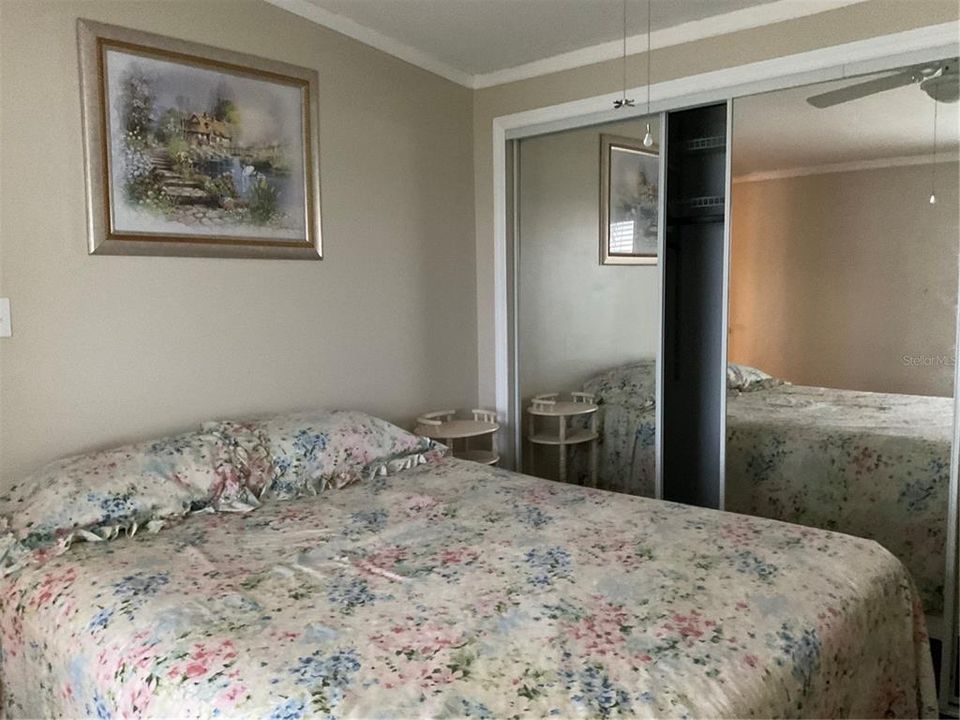 На продажу: $144,000 (2 спален, 2 ванн, 1105 Квадратных фут)