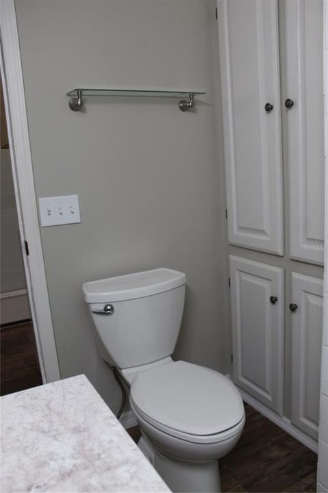 На продажу: $144,000 (2 спален, 2 ванн, 1105 Квадратных фут)