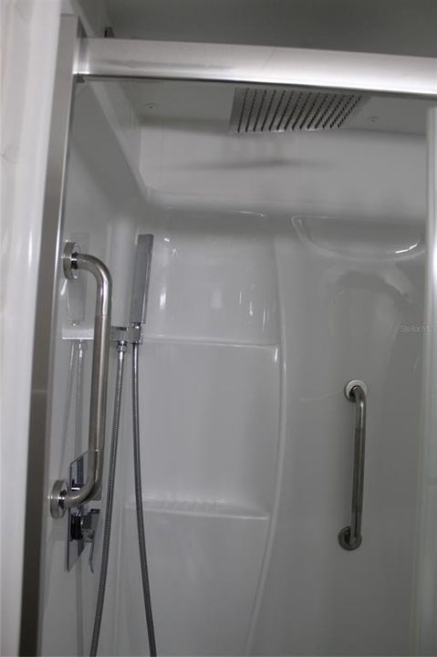 На продажу: $144,000 (2 спален, 2 ванн, 1105 Квадратных фут)