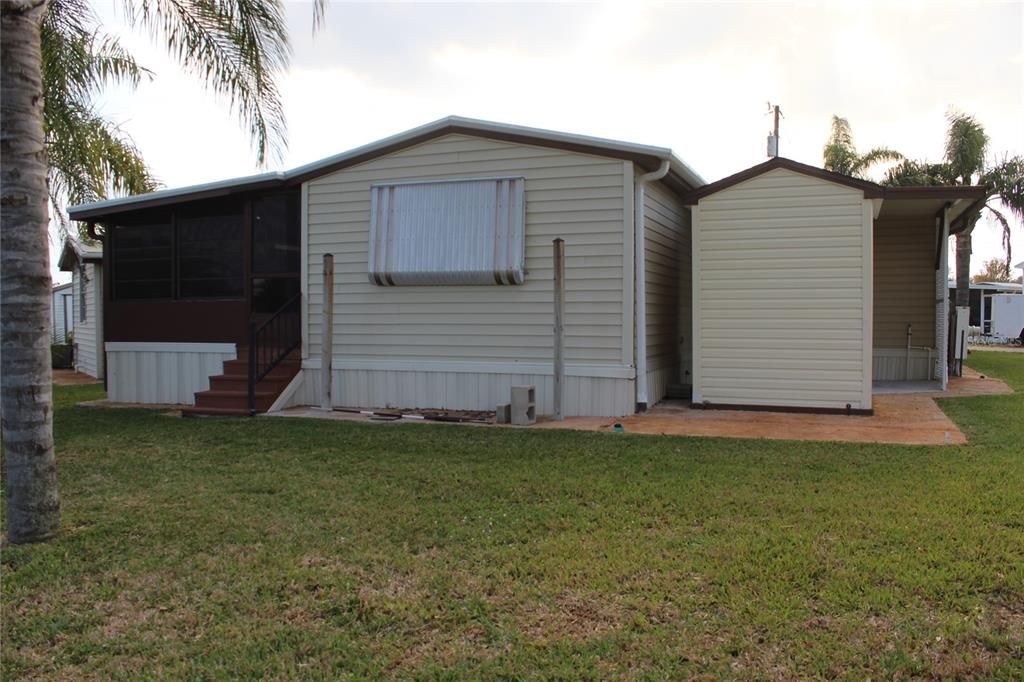 На продажу: $144,000 (2 спален, 2 ванн, 1105 Квадратных фут)