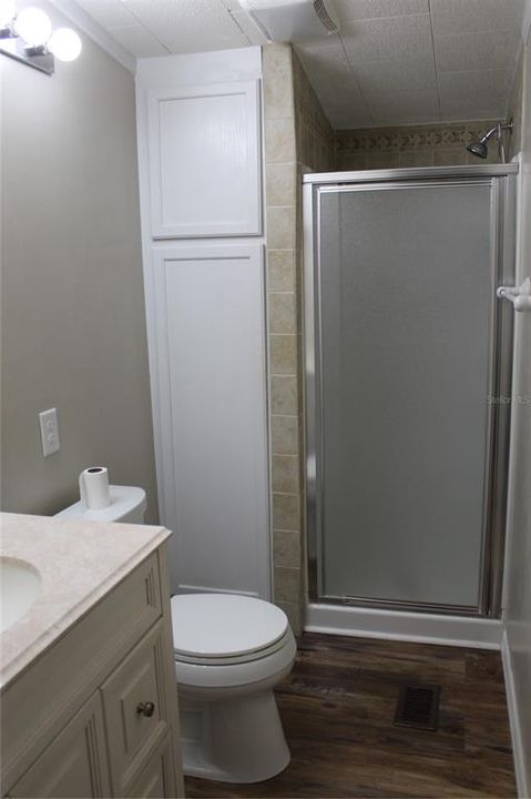 На продажу: $144,000 (2 спален, 2 ванн, 1105 Квадратных фут)