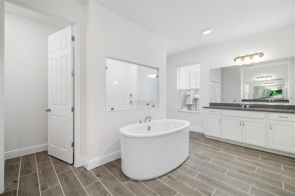 Active With Contract: $669,990 (5 beds, 3 baths, 3800 Square Feet)