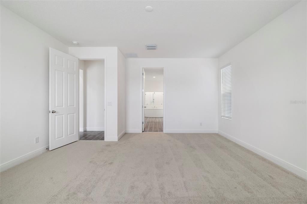 Active With Contract: $669,990 (5 beds, 3 baths, 3800 Square Feet)