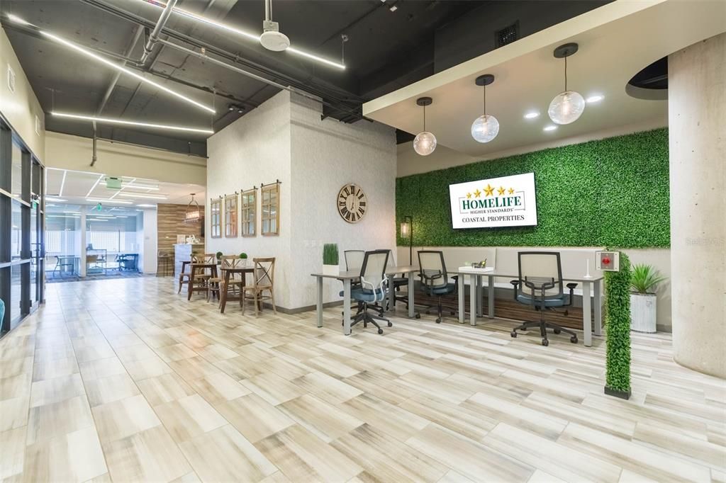 待售: $16,200 (0 贝兹, 0 浴室, 744315 平方英尺)