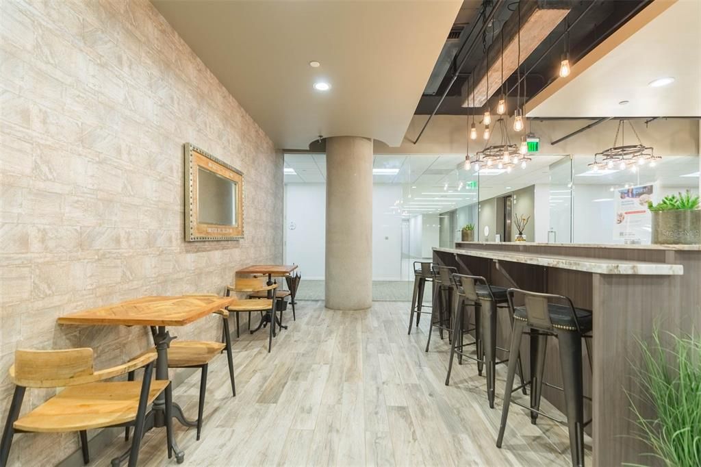 待售: $16,200 (0 贝兹, 0 浴室, 744315 平方英尺)