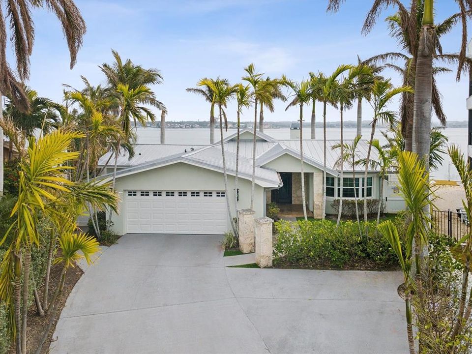 Недавно арендовано: $8,500 (3 спален, 2 ванн, 1886 Квадратных фут)