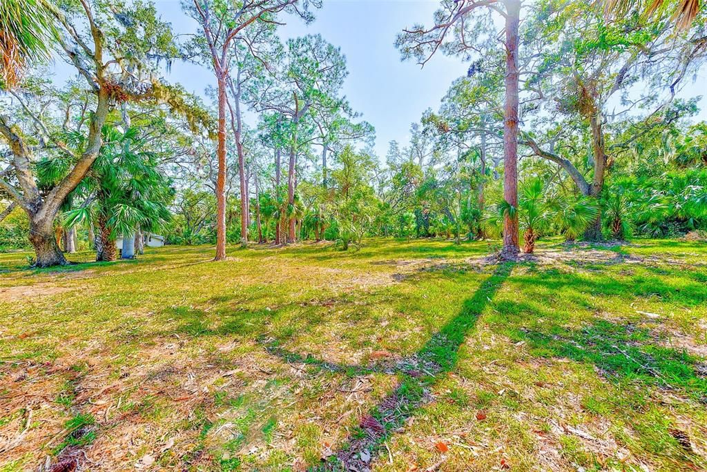 For Sale: $2,250,000 (4 beds, 3 baths, 1702 Square Feet)