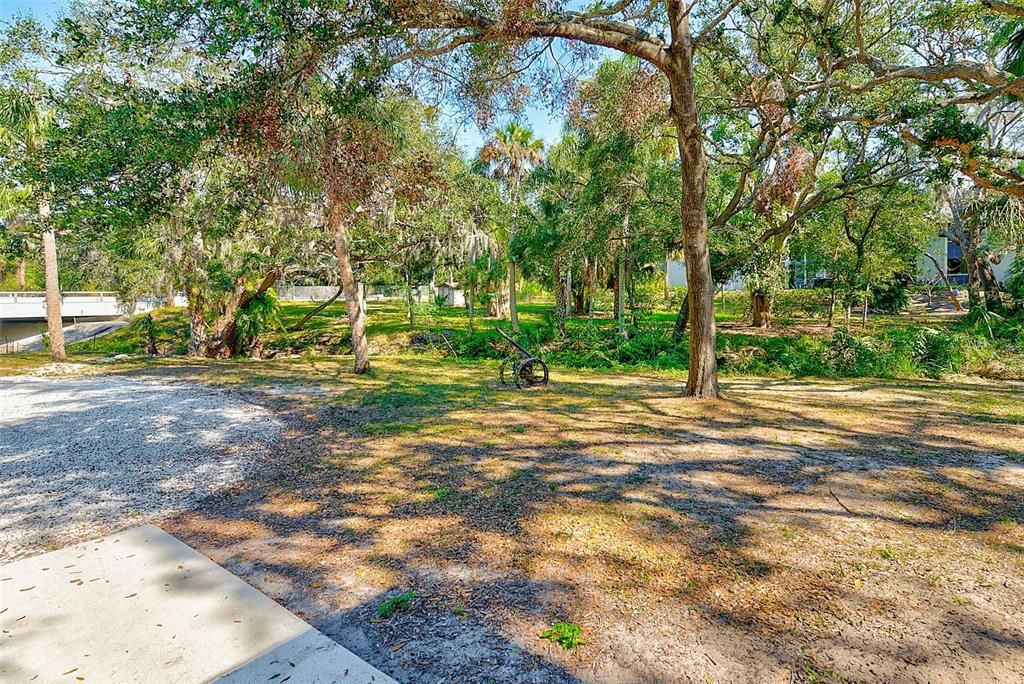 For Sale: $2,250,000 (4 beds, 3 baths, 1702 Square Feet)