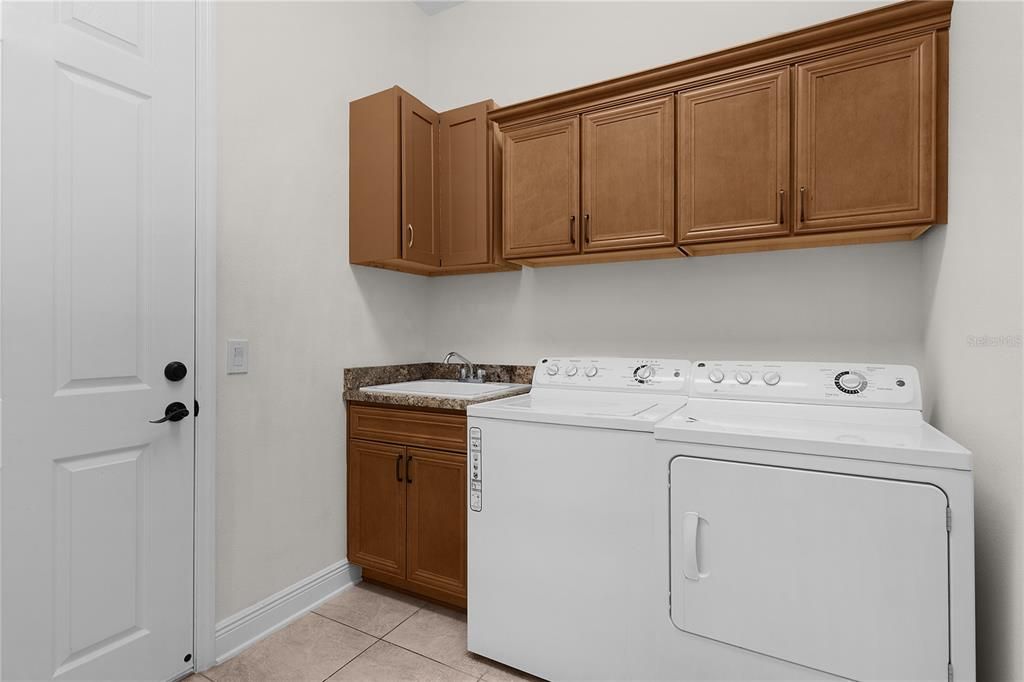 待售: $895,000 (3 贝兹, 2 浴室, 3466 平方英尺)