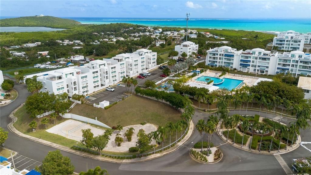 En Venta: $435,000 (4 camas, 3 baños, 2741 Pies cuadrados)