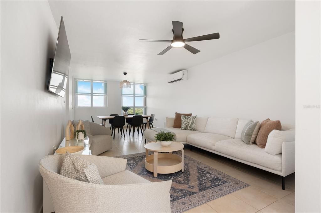 En Venta: $435,000 (4 camas, 3 baños, 2741 Pies cuadrados)