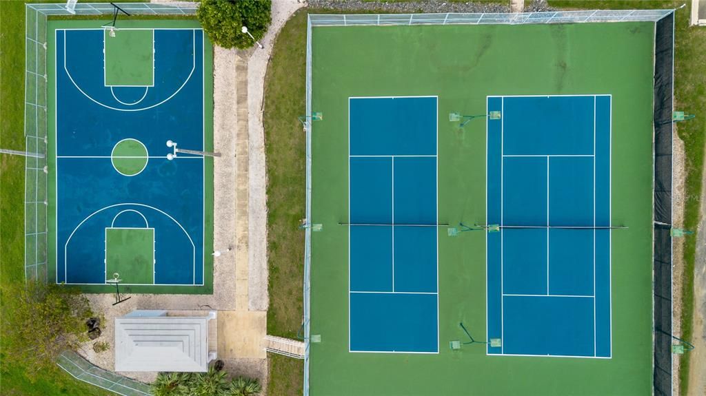 En Venta: $435,000 (4 camas, 3 baños, 2741 Pies cuadrados)