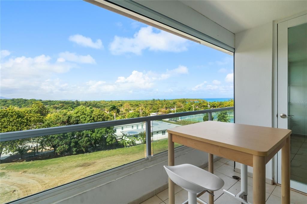 En Venta: $435,000 (4 camas, 3 baños, 2741 Pies cuadrados)