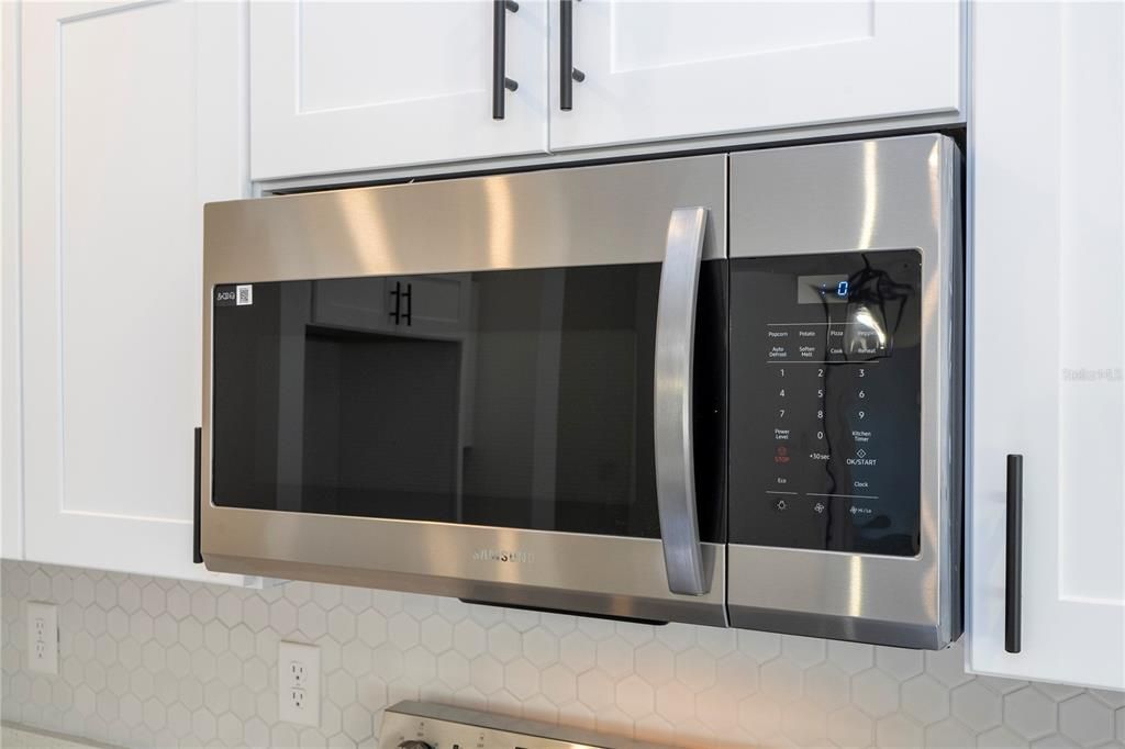 For Sale: $466,900 (4 beds, 2 baths, 1861 Square Feet)