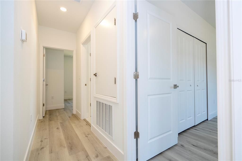 For Sale: $466,900 (4 beds, 2 baths, 1861 Square Feet)