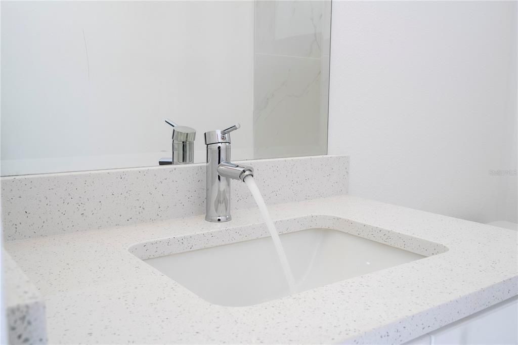 For Sale: $466,900 (4 beds, 2 baths, 1861 Square Feet)