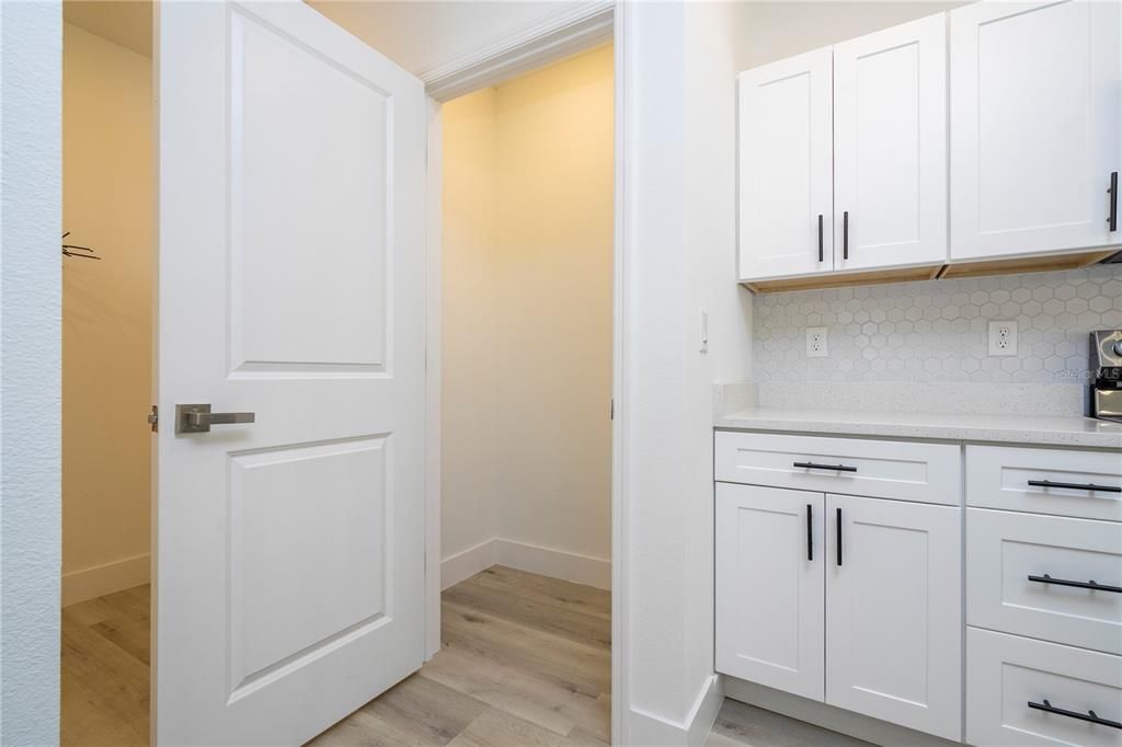 For Sale: $466,900 (4 beds, 2 baths, 1861 Square Feet)