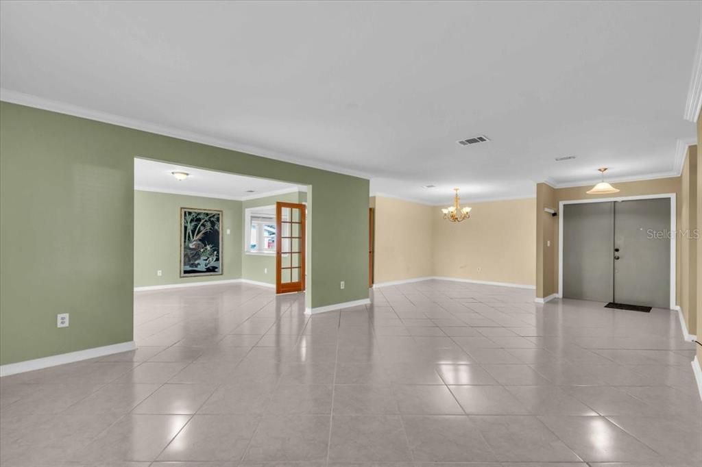 For Sale: $473,800 (3 beds, 2 baths, 2356 Square Feet)