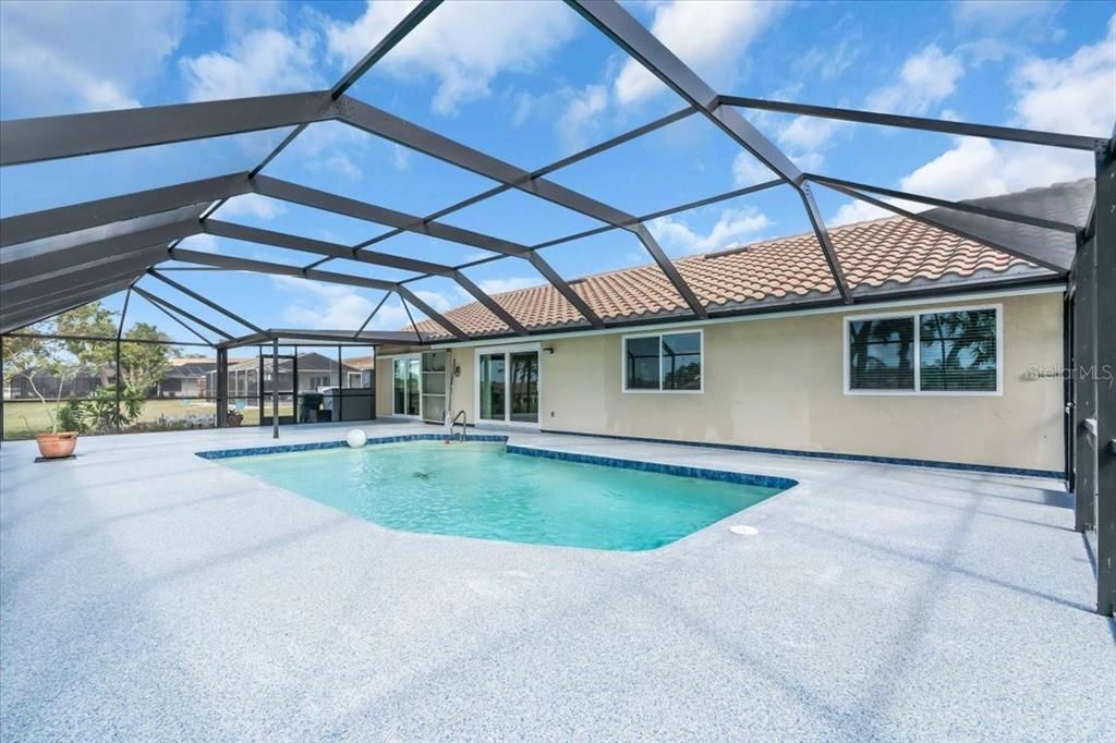 For Sale: $473,800 (3 beds, 2 baths, 2356 Square Feet)