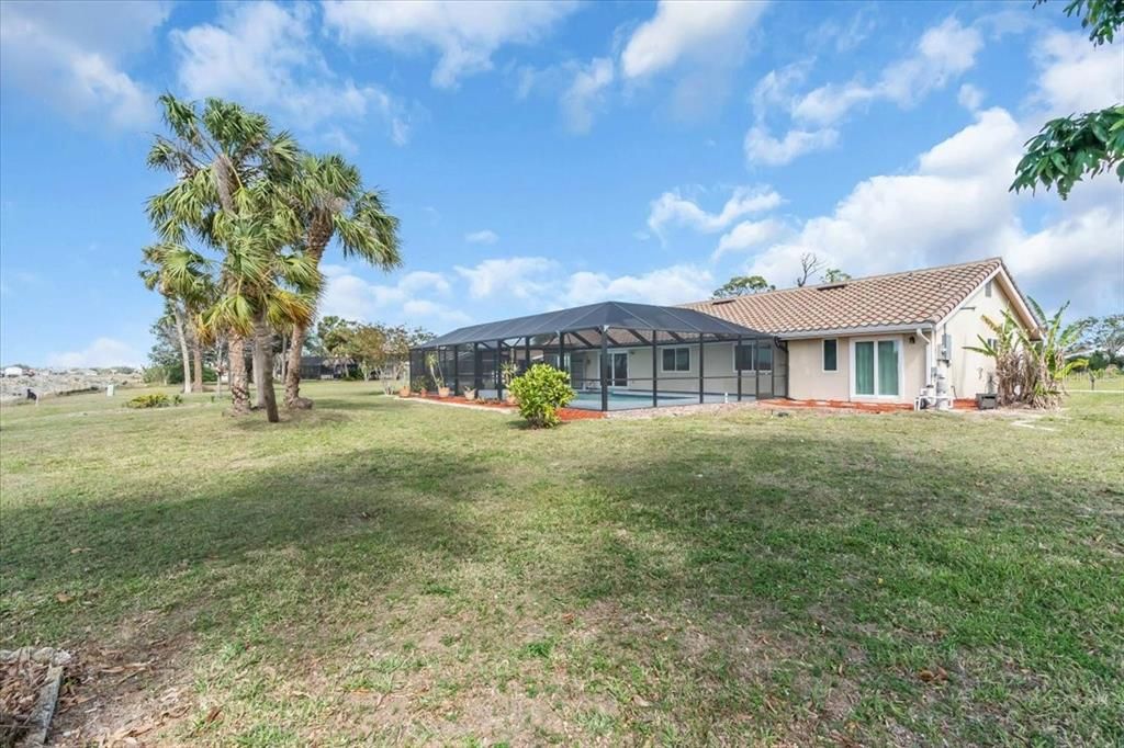 For Sale: $473,800 (3 beds, 2 baths, 2356 Square Feet)