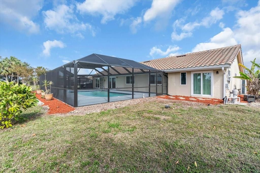 For Sale: $473,800 (3 beds, 2 baths, 2356 Square Feet)