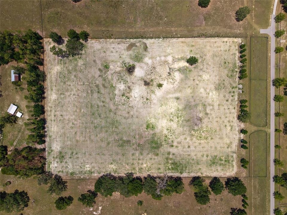 En Venta: $883,000 (16.31 acres)