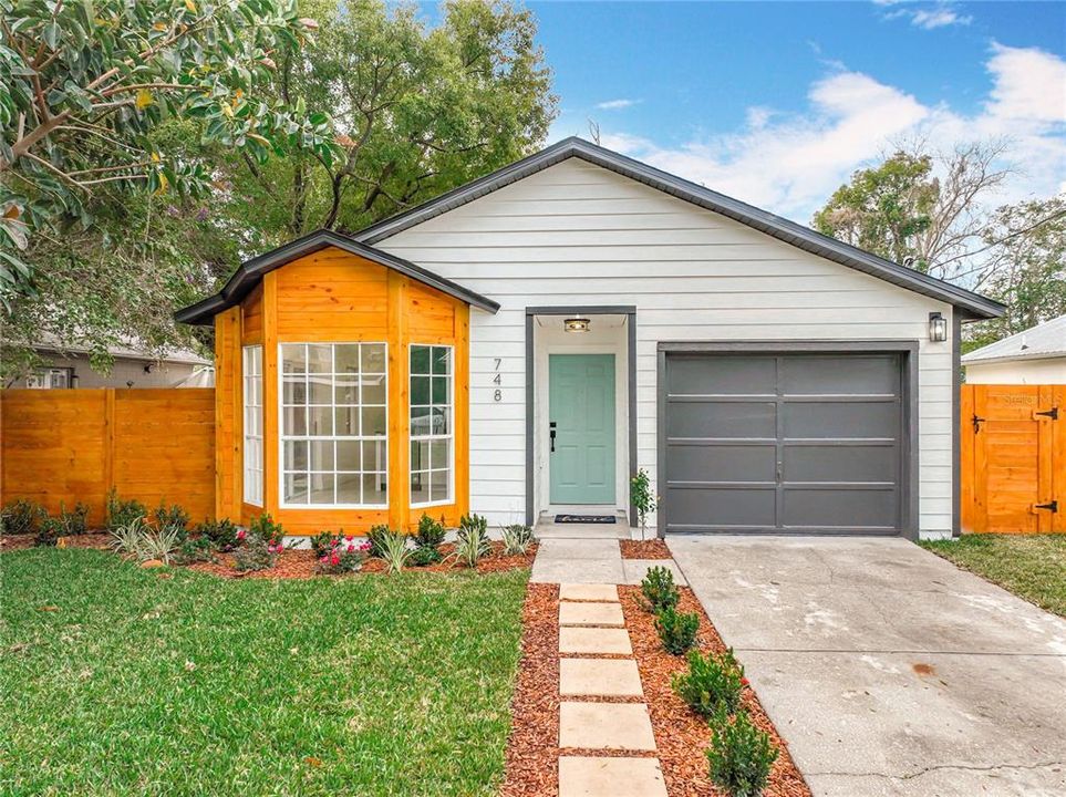 Vendido Recientemente: $385,000 (3 camas, 2 baños, 1158 Pies cuadrados)