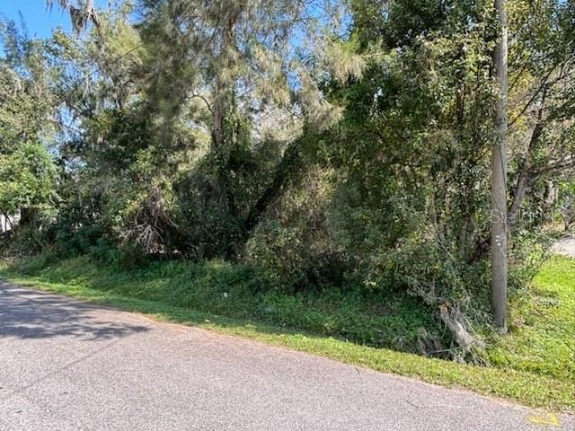 Active With Contract: $250,000 (1.00 acres)