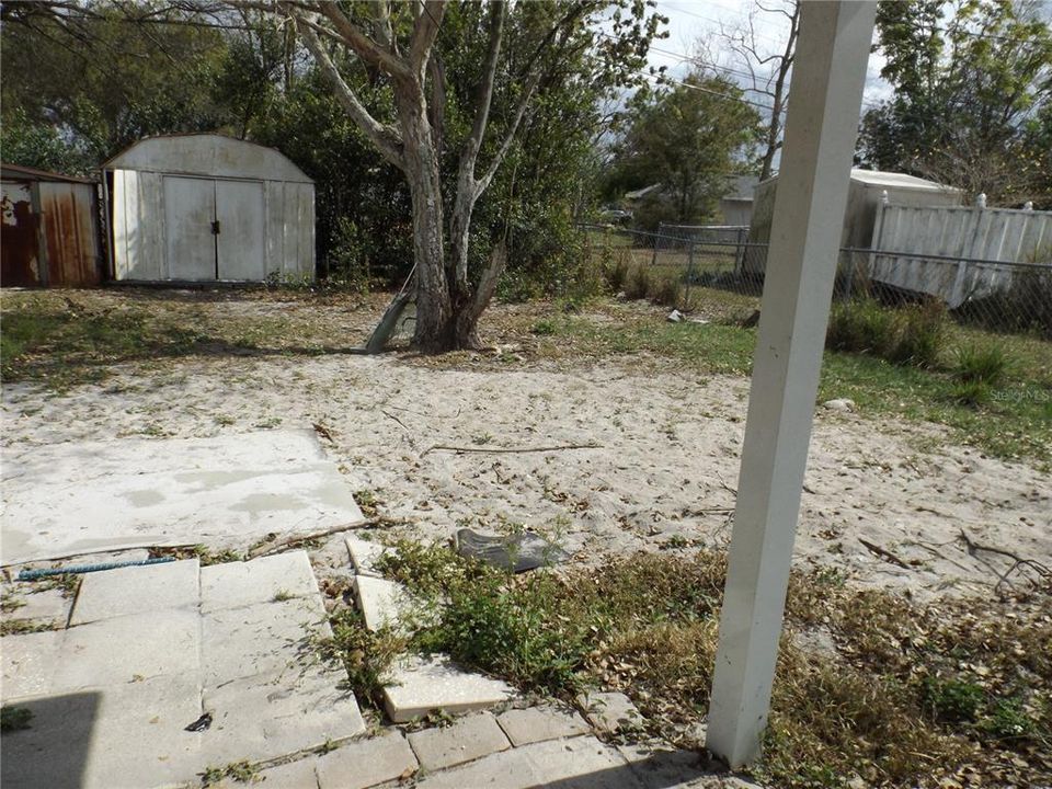 For Sale: $180,000 (2 beds, 1 baths, 1200 Square Feet)