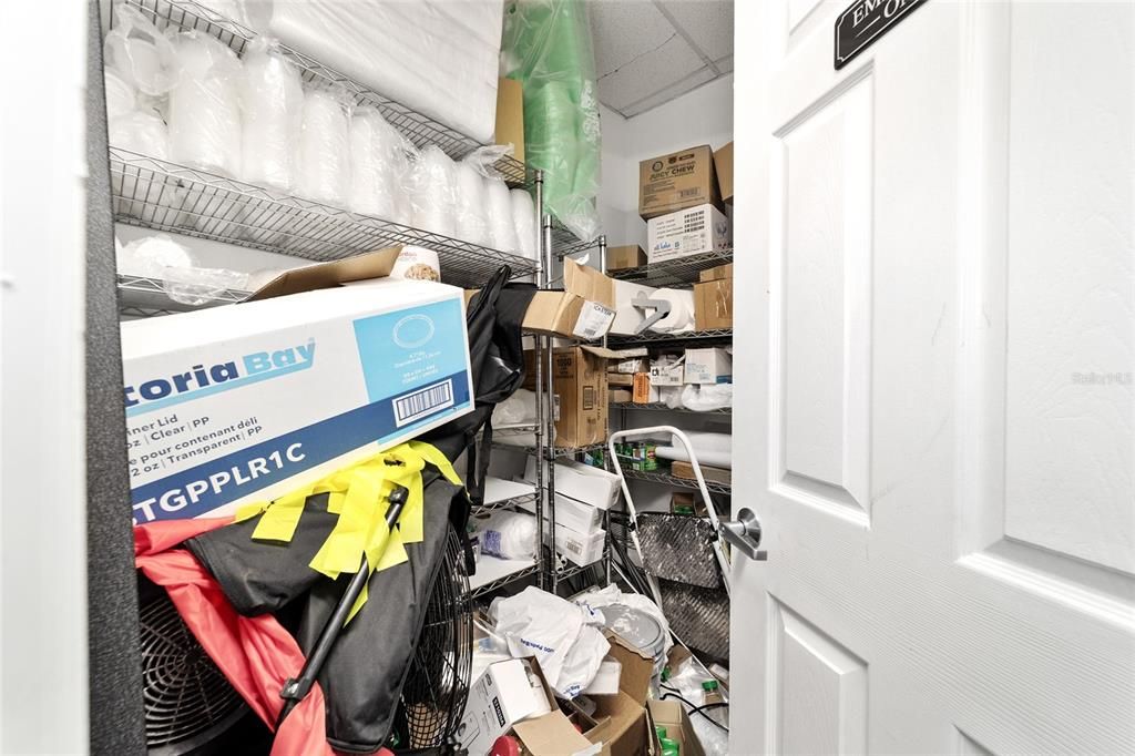 For Sale: $800,000 (0 beds, 0 baths, 2400 Square Feet)