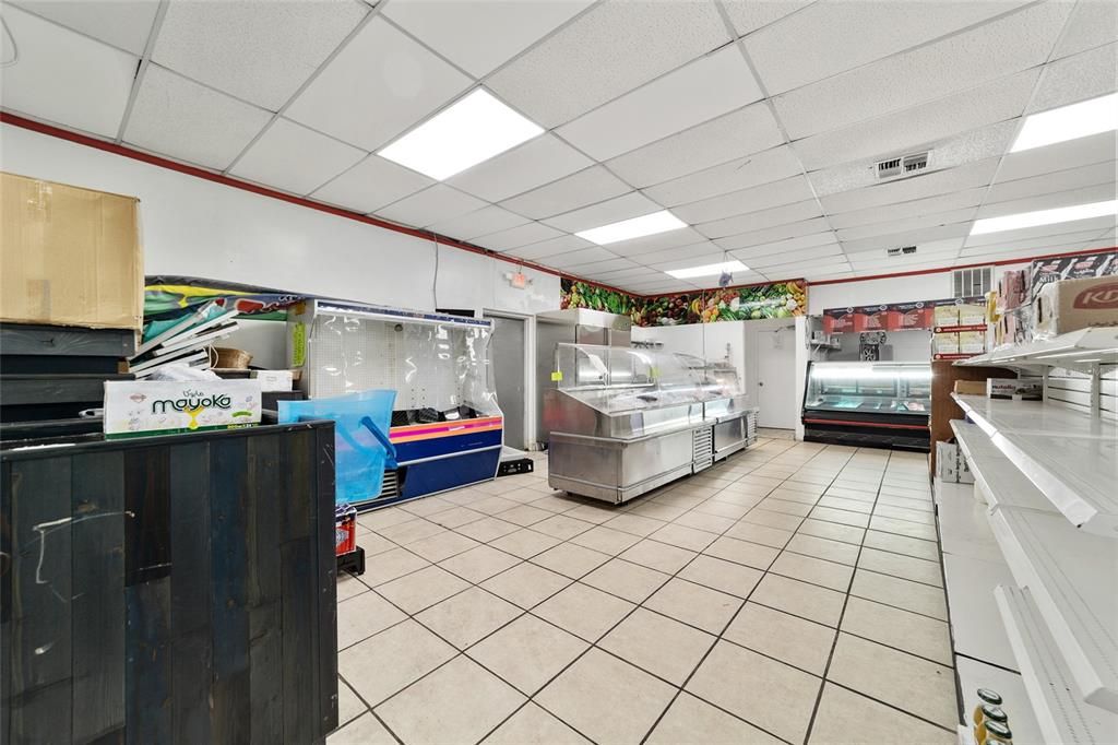 For Sale: $800,000 (0 beds, 0 baths, 2400 Square Feet)