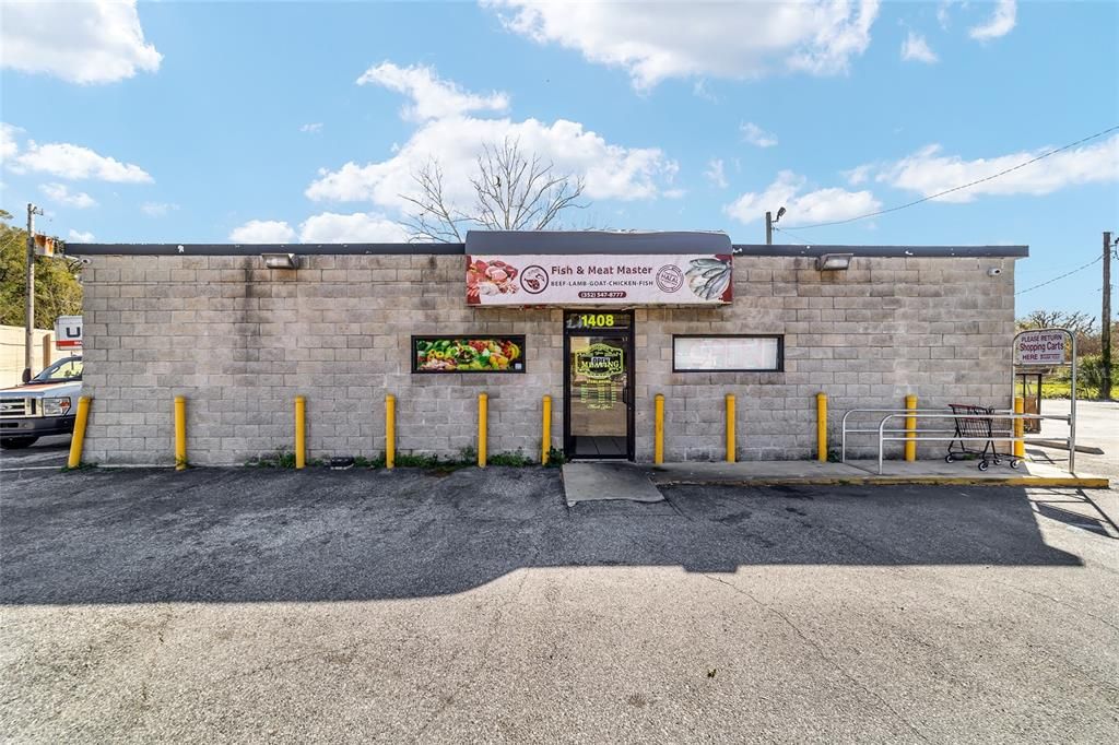 For Sale: $800,000 (0 beds, 0 baths, 2400 Square Feet)